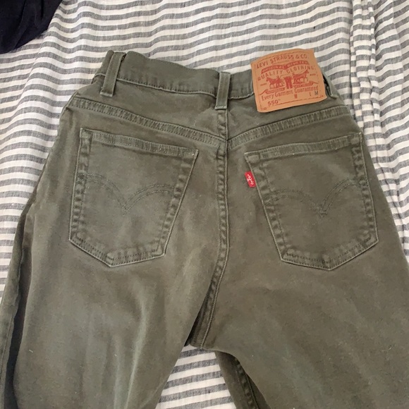 Vintage Levi 550s in army green - Picture 3 of 3